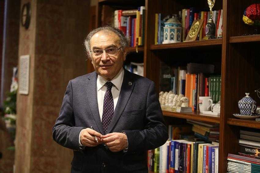 Prof. Dr. Nevzat Tarhan, “Yılın Yazarı” seçildi
