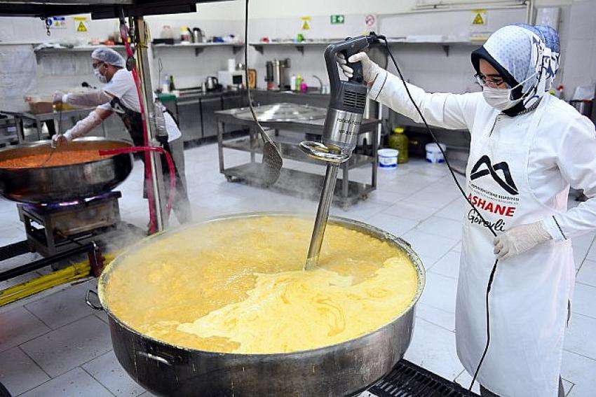 &ldquo;1 Ekmek 1 &Ccedil;orba&rdquo; 200 Binin &Uuml;zerinde Yurttaşın İ&ccedil;ini Isıttı