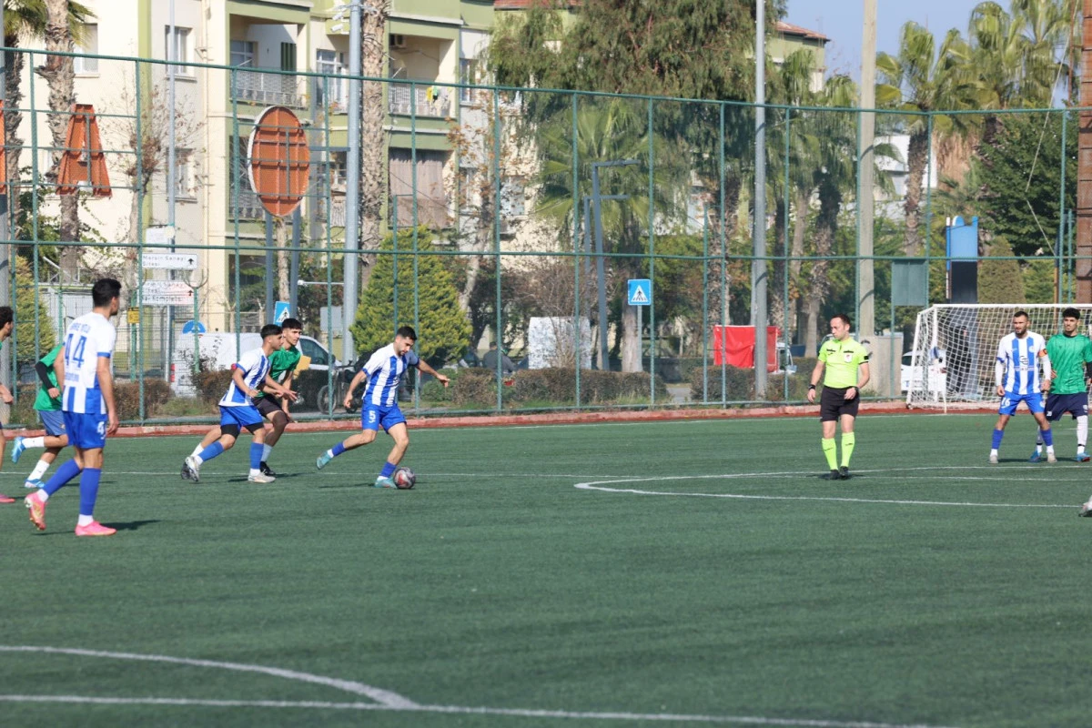 Akdeniz Belediye Spor Liderliğini Korudu