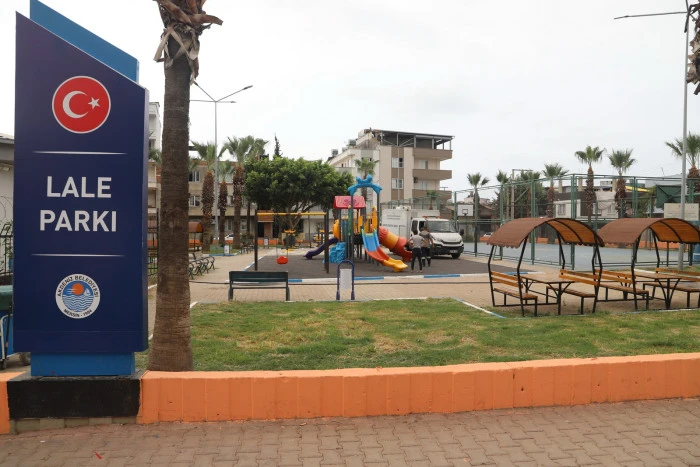 Akdeniz Belediyesi 6 Parkı Baştan Sona Yeniledi 