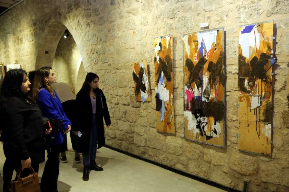 Akdeniz Sanat Galerisi Ziyaretçi Akınına Uğruyor