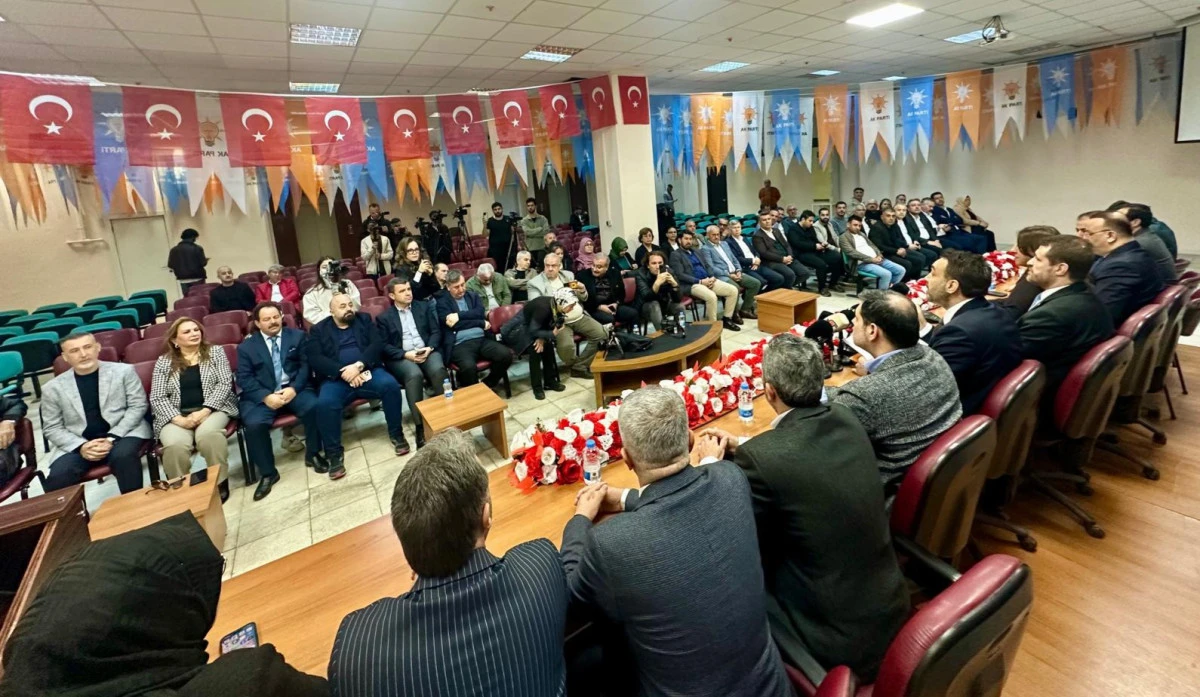 Aldemir&rsquo;den Yerel Y&ouml;netime Sert Eleştiriler: "Mersin&rsquo;i Geriye G&ouml;t&uuml;rd&uuml;n&uuml;z"