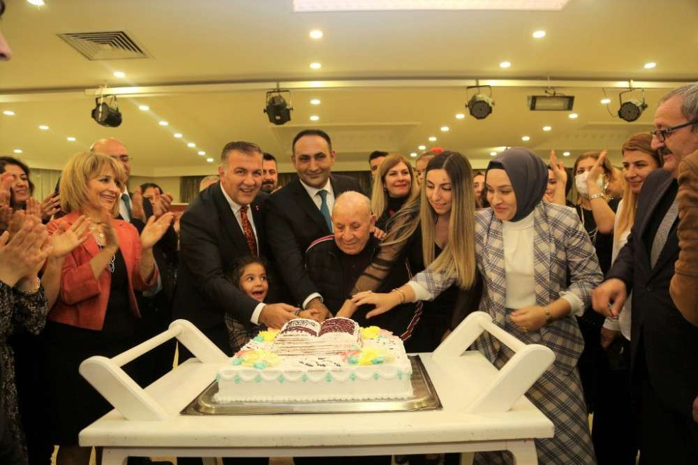 Başkan Yılmaz, Öğretmenler Gününü Kutladı