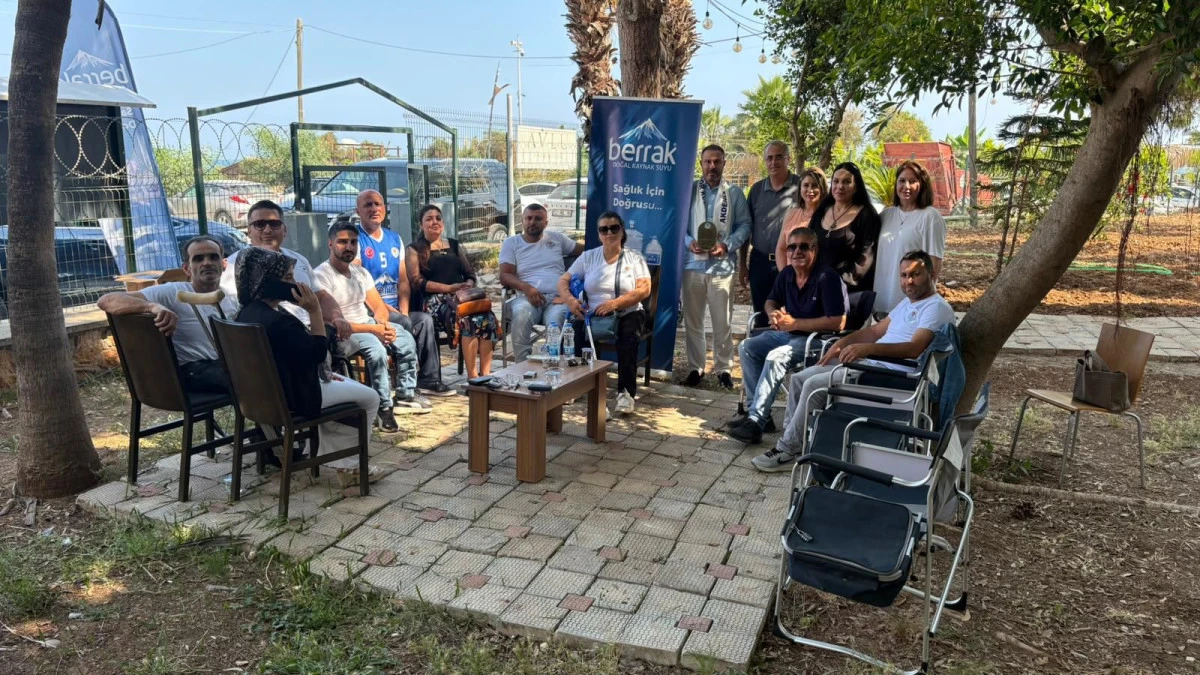 ​Berrak Su&rsquo;dan Engelsiz Spora Anlamlı Destek