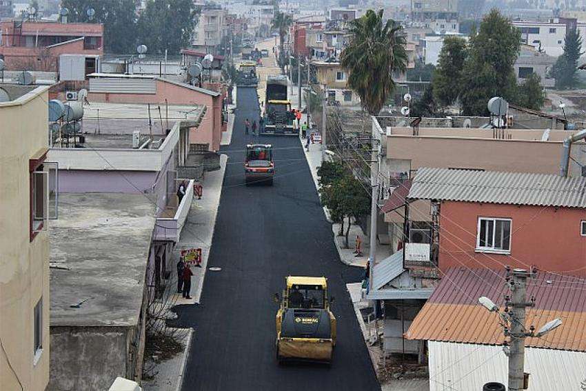 B&uuml;y&uuml;kşehir Kent Genelinde Sıcak Asfalt &Ccedil;alışmalarına Devam Ediyor