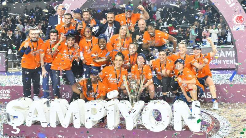 ÇBK Mersin Yenişehir Belediyesi Tarih Yazdı