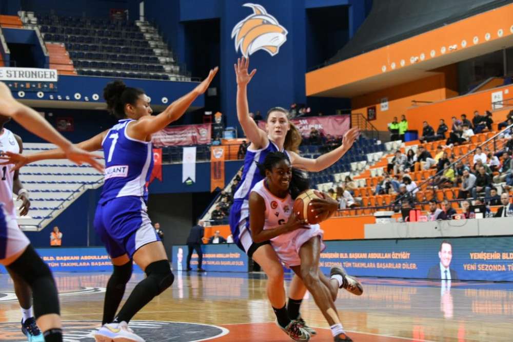 ÇBK Mersin Yenişehir Belediyesinden Gururlandıran Başarı