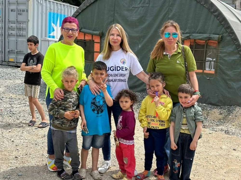 Çukurova SİFED Ailesi Bayramda Depremzede Çocukları Unutmadı