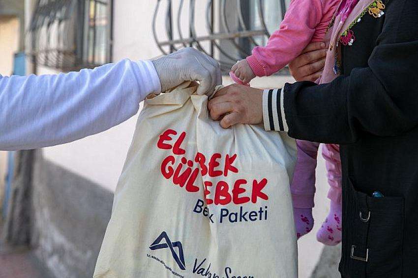&ldquo;El Bebek G&uuml;l Bebek&rdquo; Projesinde Dağıtılan Paket Sayısı 25 Bine Ulaştı