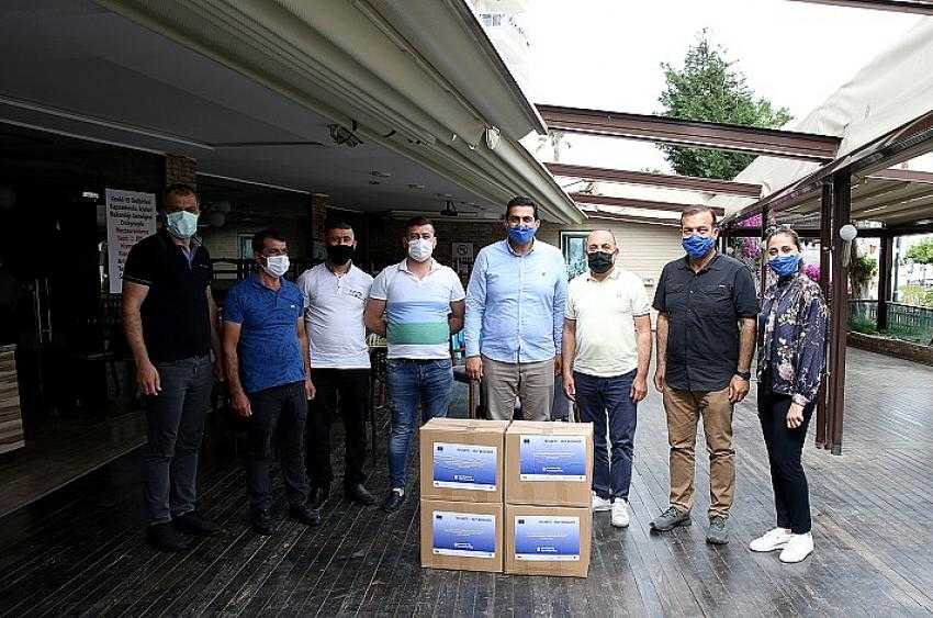 Mersin AB Bilgi Merkezi, Ramazan Kolileri Sahiplerine Ulaştırdı 