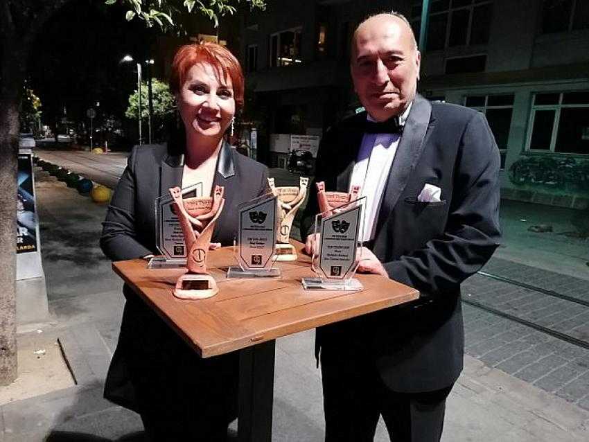 Mersin Büyükşehir Belediyesi Şehir Tiyatrosu’na Ödül Yağmuru