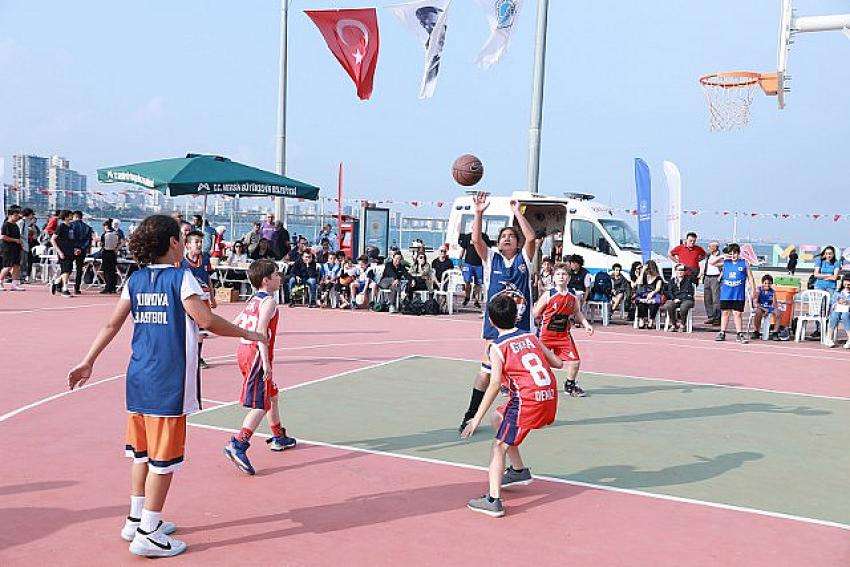 Mersin B&uuml;y&uuml;kşehir&rsquo;in İş Birliğiyle &ldquo;3x3 Basketbol Turnuvası&rdquo; Sona Erdi