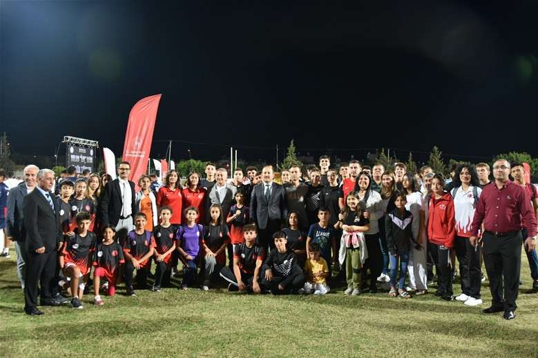 Mersin’de Yılın “En” leri Ödülleri Sahiplerini Buldu