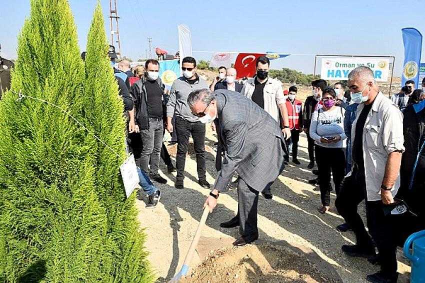 Mersin’de Fidanlar Toprakla Buluştu