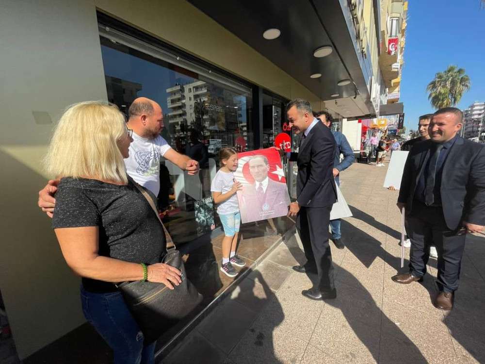 “Türk Gençliği Atası’nın İzinde”