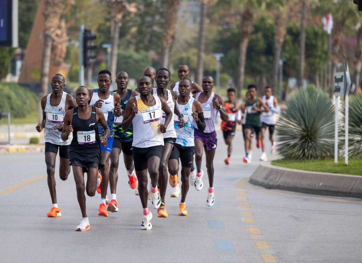 Uluslararası Mersin Maratonu Mersin&rsquo;İ D&uuml;nyaya Tanıtıyor