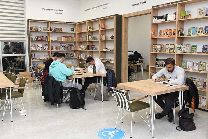 Yenişehir Belediyesinin “Nöbetçi Kütüphane” uygulamasına yoğun ilgi