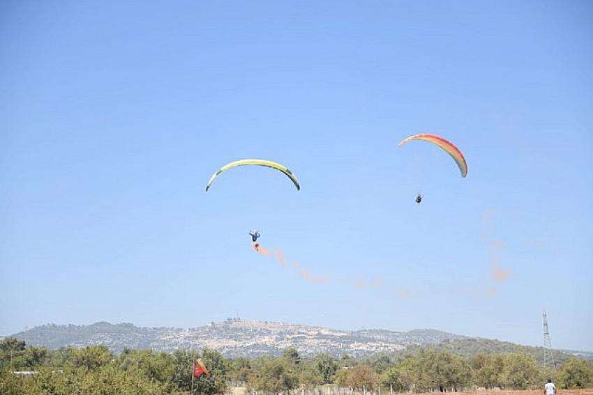 Yenişehir Gelincik Tepesi Hava Sporlarının Merkezi Haline Geliyor
